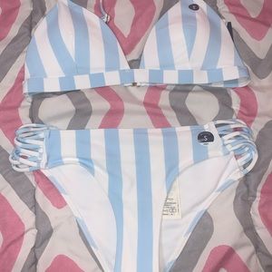 🚫SOLD🚫NWT Hollister Blue & White Stripe Bikini